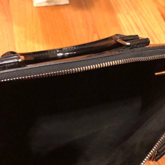 Louis  Vuitton !Alma large but glossy leather . - Picture 2 of 4